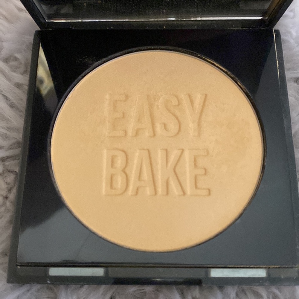 Huda easy bake banana bread